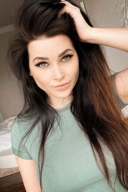 Niece Waidhofer Wiki, Age, Bio, Height, Husband, Career, Net。